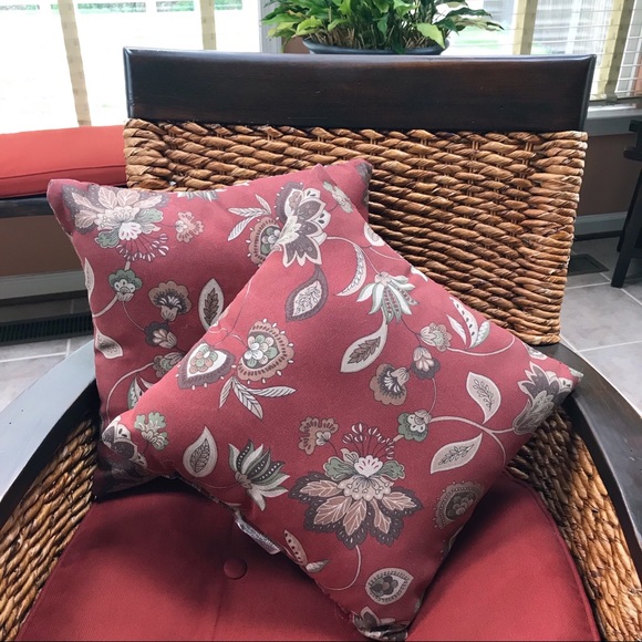Patio Pillows Set of 2 Cinnamon Floral 14”x14” - Picture 2 of 4